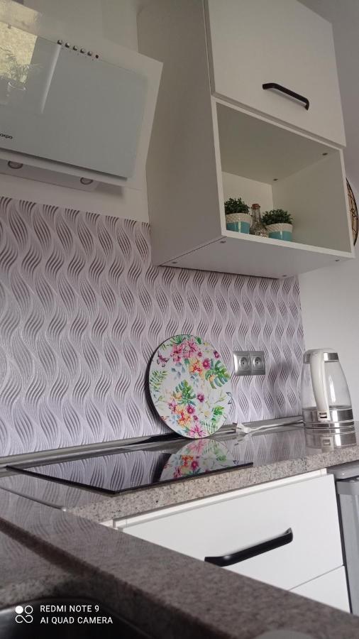 Maly Apartamencik Teo Rewal Exteriör bild