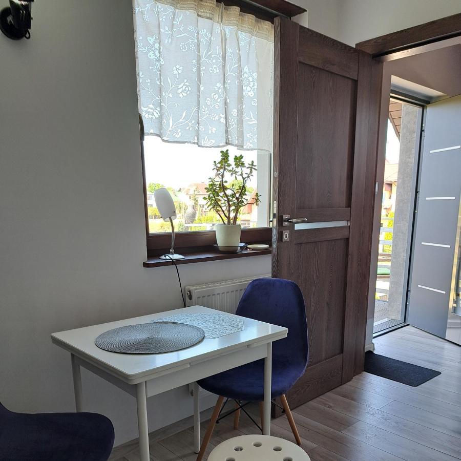 Maly Apartamencik Teo Rewal Exteriör bild