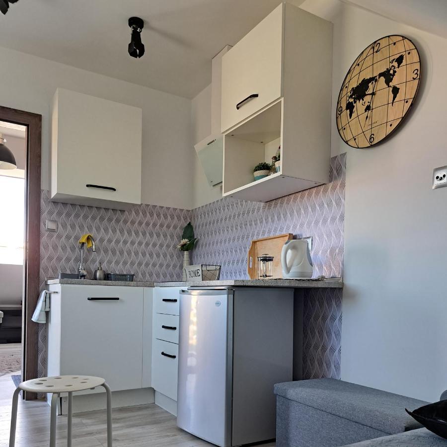 Maly Apartamencik Teo Rewal Exteriör bild